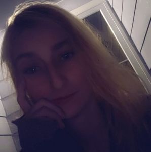 Meet your Posher, Chelsey